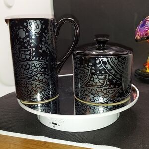 NAUTICA Brand Sloane Square In Black With Flowers And Leaves Sugar & Creamer Set
